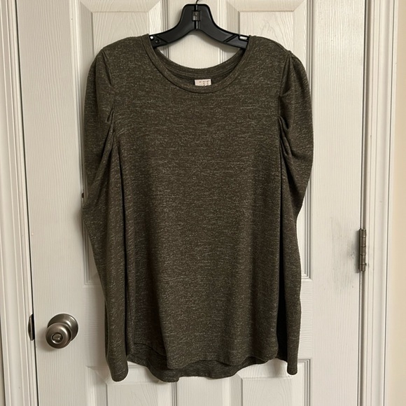 a new day Green Long Sleeve Ltweight Sweater Puff Shoulders Rayon-blend Medium - Picture 1 of 7